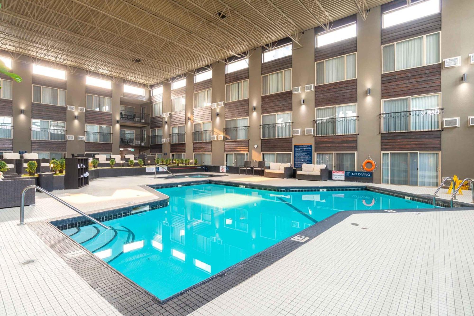 Sandman Hotel Edmonton West Eksteriør billede