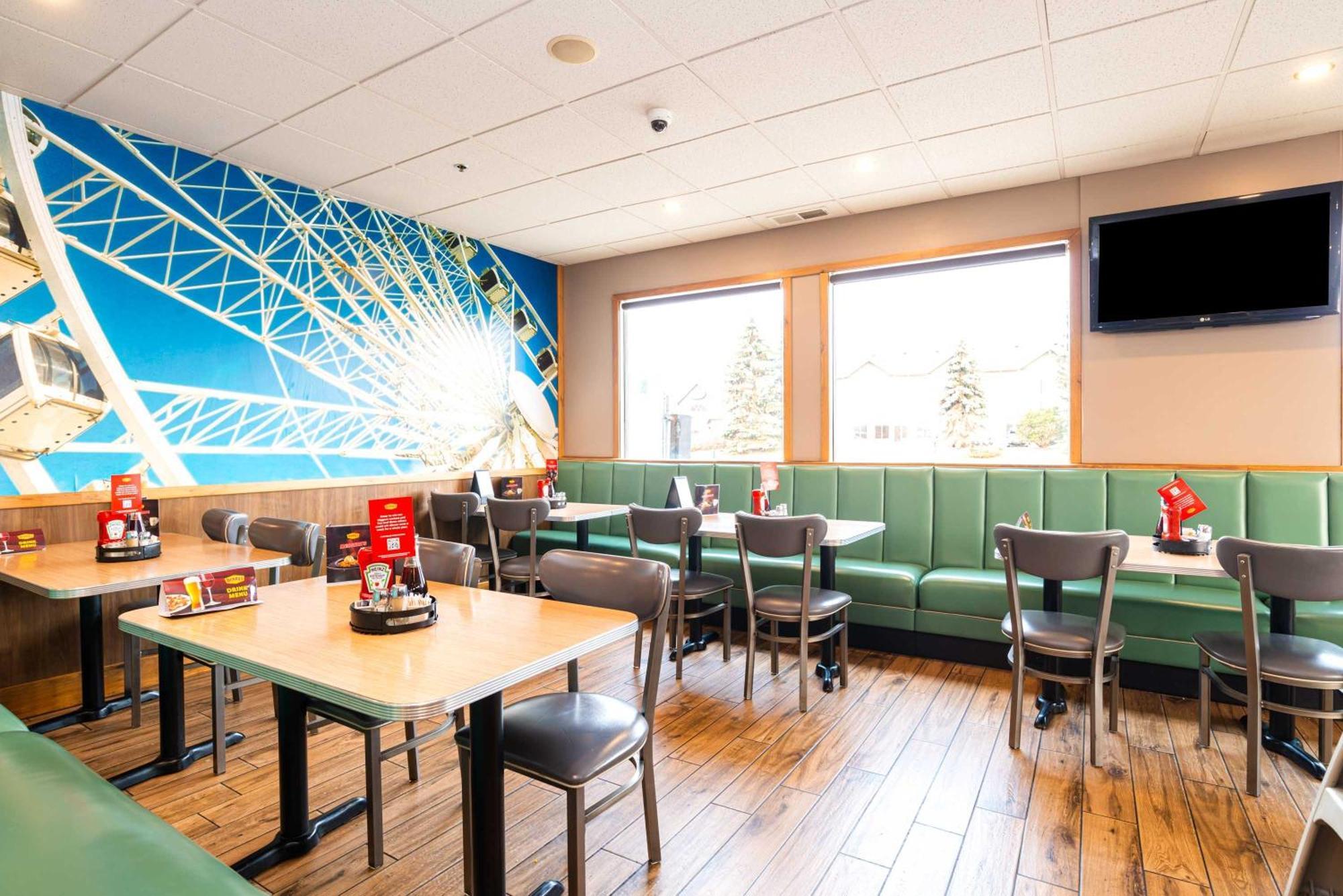 Sandman Hotel Edmonton West Eksteriør billede