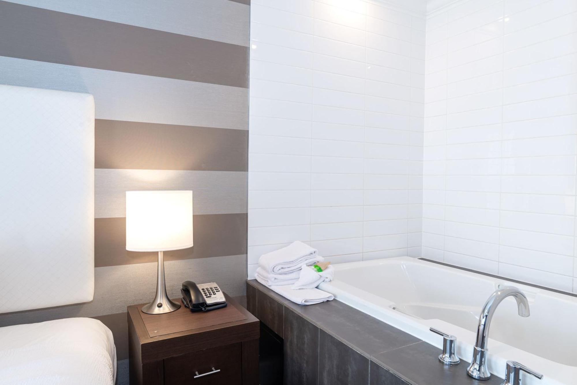 Sandman Hotel Edmonton West Eksteriør billede
