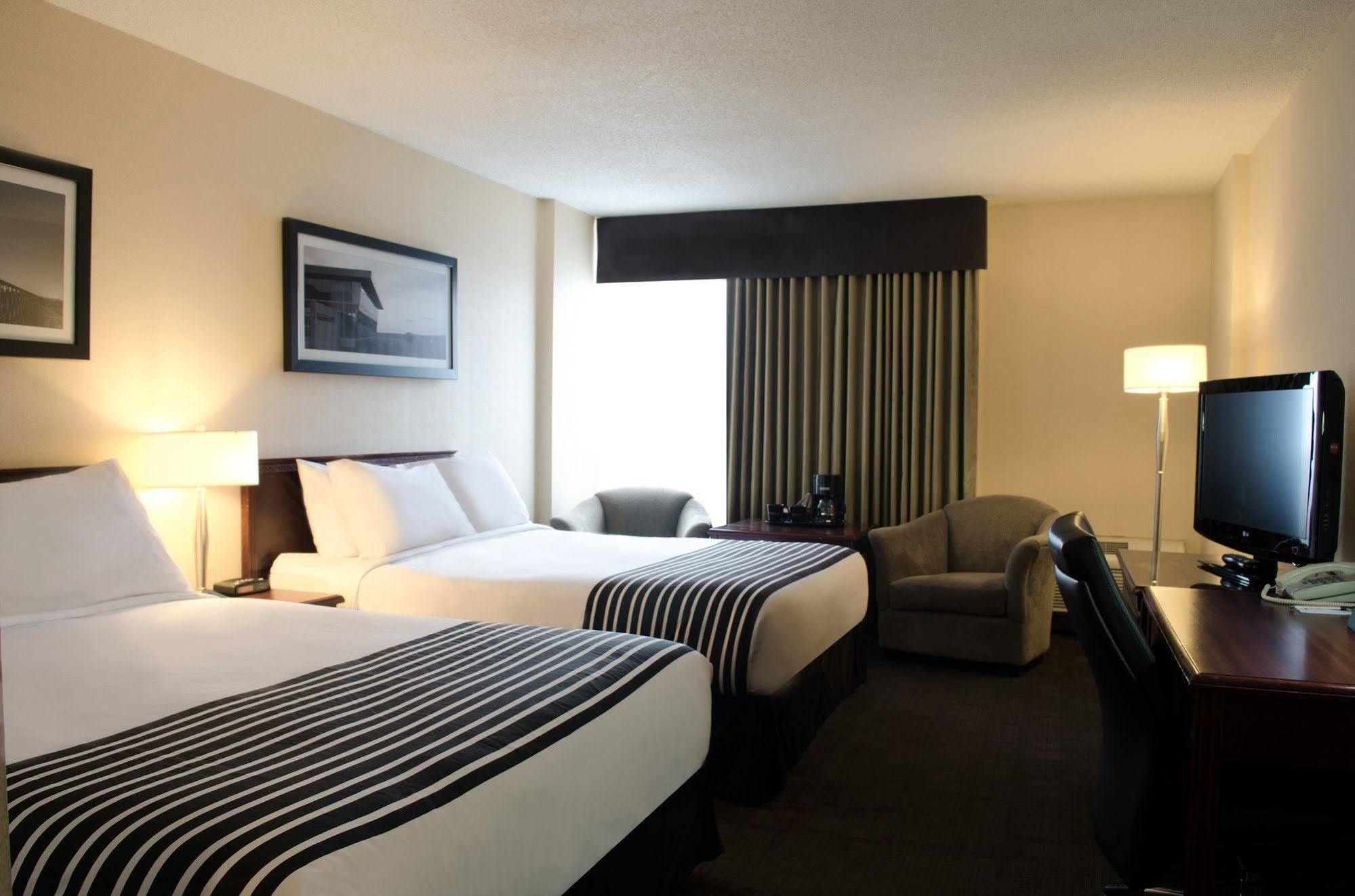 Sandman Hotel Edmonton West Eksteriør billede